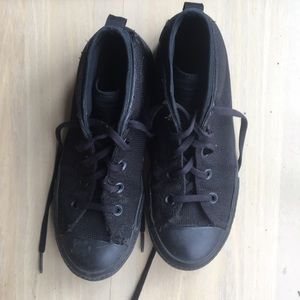 Black converse kids sneakers
